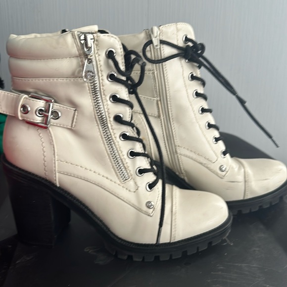 Shoes - Boots